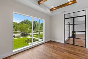 2341 Maroneal St, Houston, TX 77030 - Photo 5