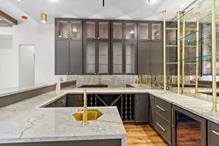 2341 Maroneal St, Houston, TX 77030 - Photo 11