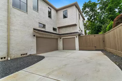 2341 Maroneal St, Houston, TX 77030 - Photo 45