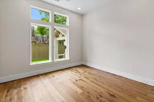 2341 Maroneal St, Houston, TX 77030 - Photo 19