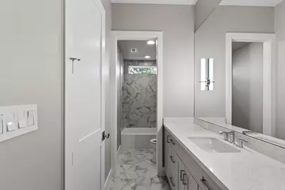 2341 Maroneal St, Houston, TX 77030 - Photo 29