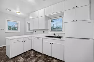 1758 Hawthorne St, Houston, TX 77098 - Photo 9
