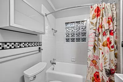 1758 Hawthorne Street #2, Houston, TX 77098 - Photo 13
