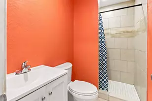 10810 Evangeline Dr, Houston, TX 77013 - Photo 15
