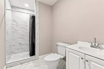 10810 Evangeline Drive, Houston, TX 77013 - Photo 11