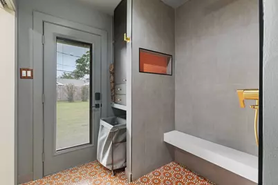 6727 Lindyann Lane, Houston, TX 77008 - Photo 11