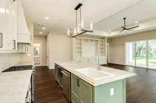 1737 Flintlock Ct, Angleton, TX 77515 - Photo 15