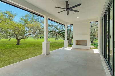 1737 Flintlock Court, Angleton, TX 77515 - Photo 5