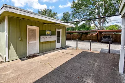 5542 Holly Street #207, Houston, TX 77081 - Photo 33