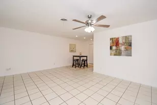 5542 Holly St, Houston, TX 77081 - Photo 17