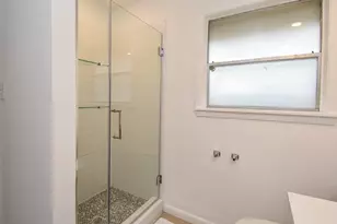 5542 Holly St, Houston, TX 77081 - Photo 25