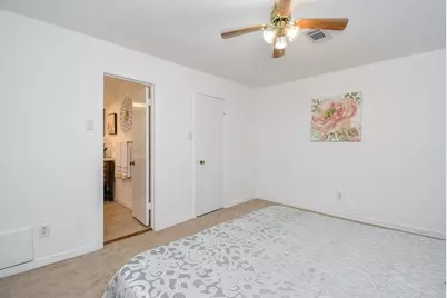 5542 Holly Street #207, Houston, TX 77081 - Photo 23