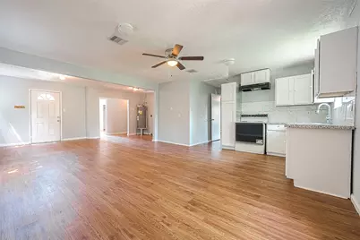 4810 Carmen Street, Houston, TX 77033 - Photo 7