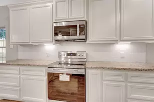 1505 Woodland Valley Dr, Huntsville, TX 77340 - Photo 11