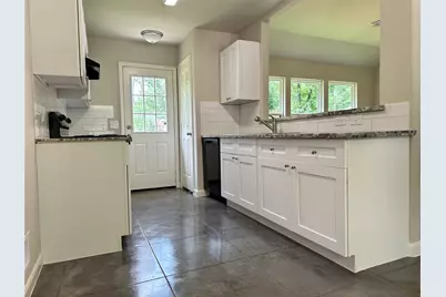 10433 Royal Andrews, Conroe, TX 77303 - Photo 5