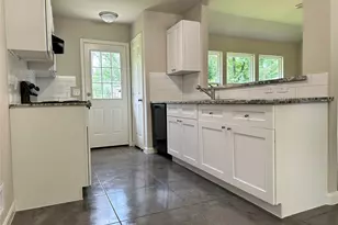 10433 Royal Andrews, Conroe, TX 77303 - Photo 5