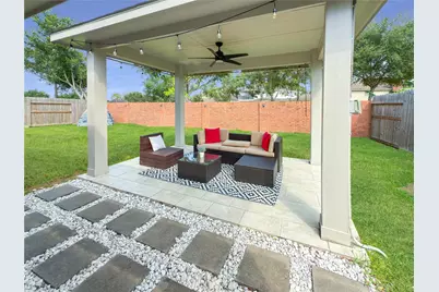 2516 Spring Landing Drive, Pearland, TX 77584 - Photo 25