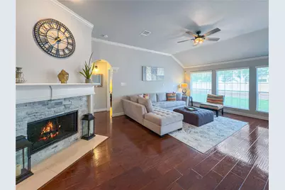 2516 Spring Landing Drive, Pearland, TX 77584 - Photo 7
