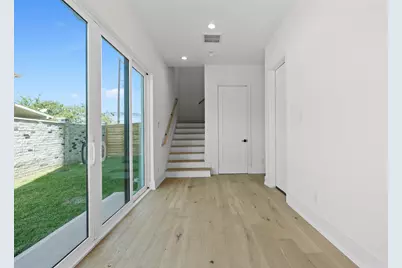 1602 Janak Garden Lane, Houston, TX 77055 - Photo 5