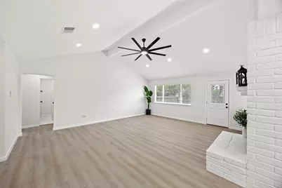 2026 Lazy Lane, Missouri City, TX 77489 - Photo 13