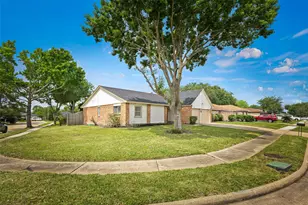 2026 Lazy Ln, Missouri City, TX 77489 - Photo 1