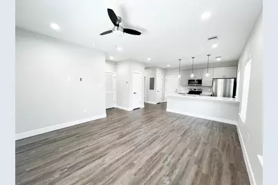 144 W 5th Street #B, Kemah, TX 77565 - Photo 9