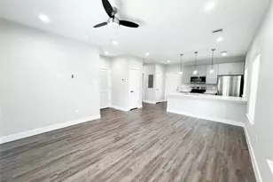 144 W 5th St, Kemah, TX 77565 - Photo 9