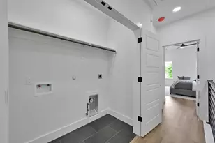 3334 Francis St, Houston, TX 77004 - Photo 25