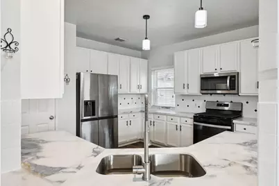 12310 Robin Meadow Circle, Stafford, TX 77477 - Photo 9