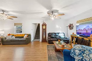 1014 E Canal Rd, Highlands, TX 77562 - Photo 19