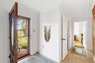 1014 E Canal Road, Highlands, TX 77562 - Photo 7