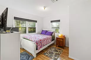 1014 E Canal Rd, Highlands, TX 77562 - Photo 9