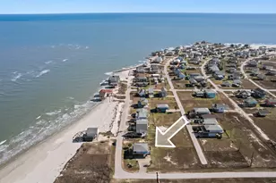 13239 Gulf Beach Dr, Freeport, TX 77541 - Photo 3