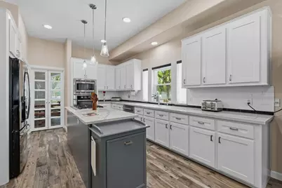 11714 Creek View Lane, Conroe, TX 77385 - Photo 13