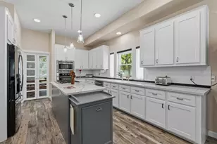 11714 Creek View Ln, Conroe, TX 77385 - Photo 13