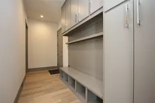 4935 Braesheather Dr, Houston, TX 77096 - Photo 17