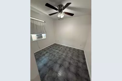 7003 Hoffman B Street, Houston, TX 77028 - Photo 5