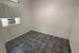 7003 Hoffman B St, Houston, TX 77028 - Photo 5