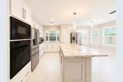 4710 Natural Bridge Drive, Houston, TX 77345 - Photo 5