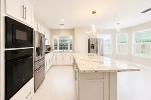 4710 Natural Bridge Dr, Houston, TX 77345 - Photo 5