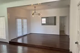 5621 Val Verde St, Houston, TX 77057 - Photo 7