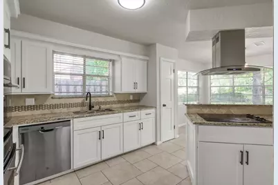 88 April Wind Drive S, Conroe, TX 77356 - Photo 21