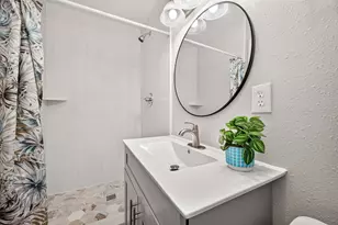 103 E Janisch Rd, Houston, TX 77022 - Photo 25
