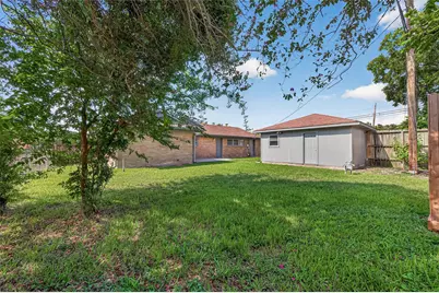 103 E Janisch Road, Houston, TX 77022 - Photo 15