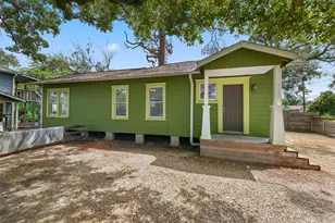 1107 Melbourne St, Houston, TX 77022 - Photo 1