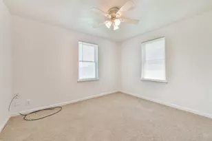 332 N 7th St, La Porte, TX 77571 - Photo 15