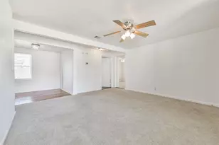 332 N 7th St, La Porte, TX 77571 - Photo 7