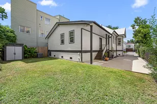 405 Welch St, Houston, TX 77006 - Photo 43