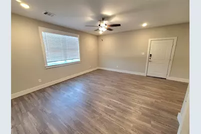 1620 Oak Tree Drive #1105, Houston, TX 77080 - Photo 5