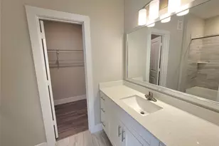 1620 Oak Tree Dr, Houston, TX 77080 - Photo 9